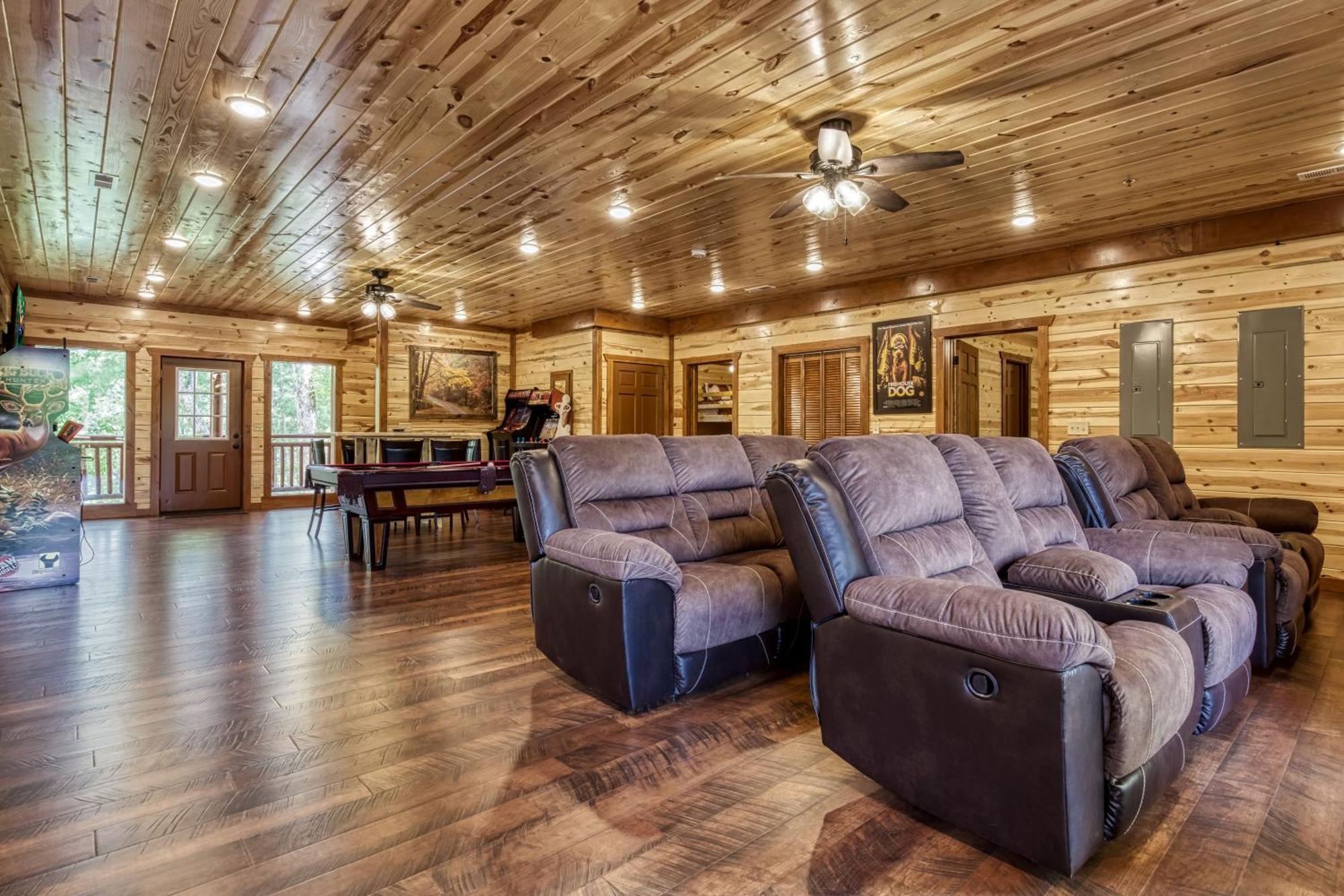 Majestic Splash- 8 Bedroom, Indoor Pool, Hot Tub, 1089 Free Tickets Each Paid Day, Dollywood سيفيرفيل المظهر الخارجي الصورة