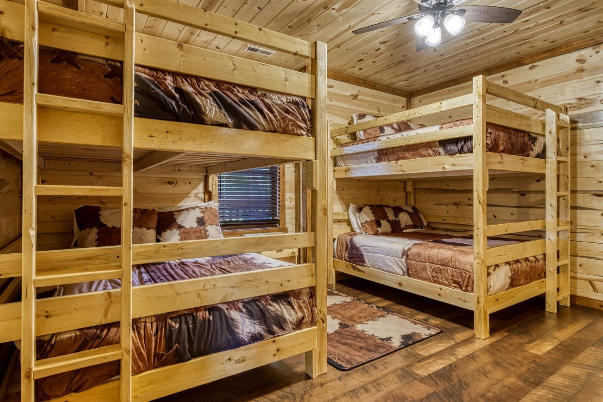 Majestic Splash- 8 Bedroom, Indoor Pool, Hot Tub, 1089 Free Tickets Each Paid Day, Dollywood سيفيرفيل المظهر الخارجي الصورة