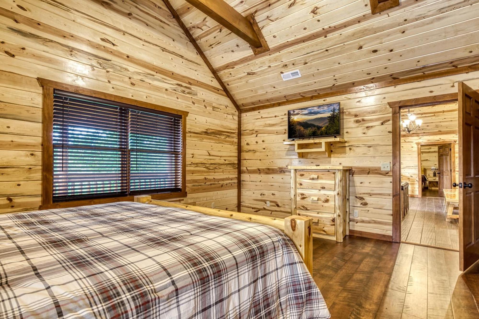 Majestic Splash- 8 Bedroom, Indoor Pool, Hot Tub, 1089 Free Tickets Each Paid Day, Dollywood سيفيرفيل المظهر الخارجي الصورة